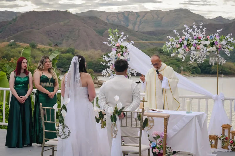 Ceremonia de boda en Prado, Tolima.
